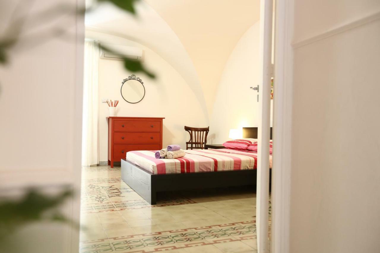 The House Apartment Catania Luaran gambar