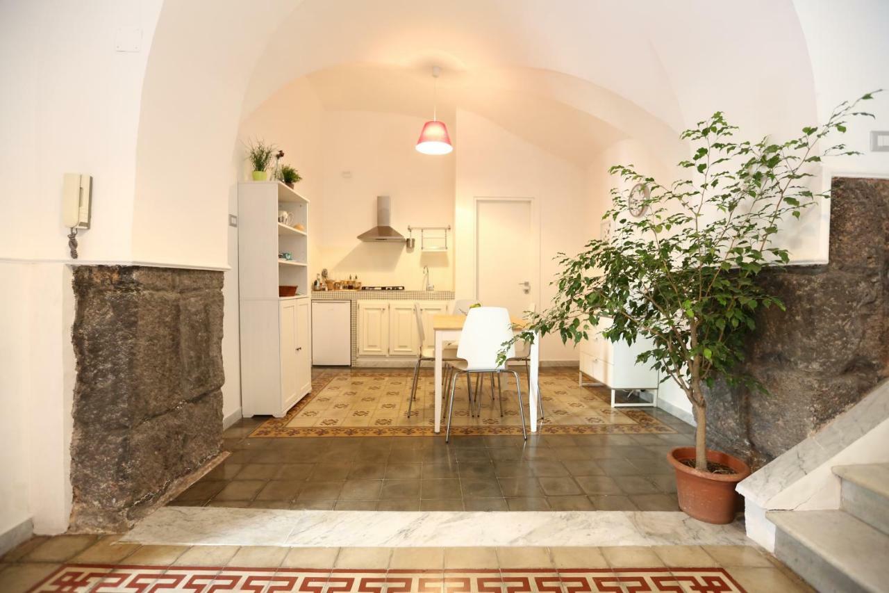 The House Apartment Catania Luaran gambar